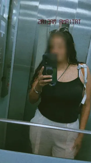 Christina, 30