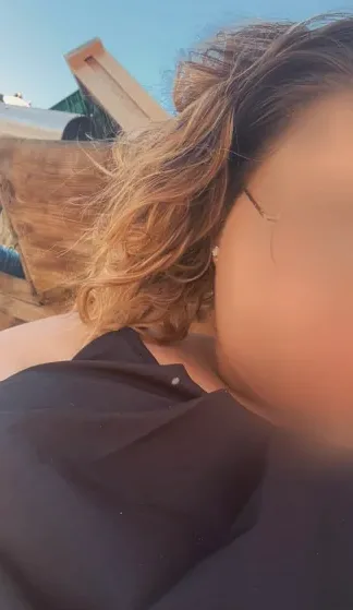 Jasmin, 27