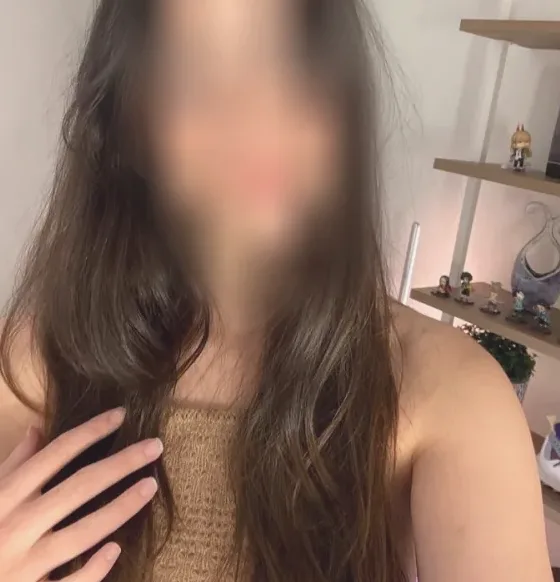 Kira, 31