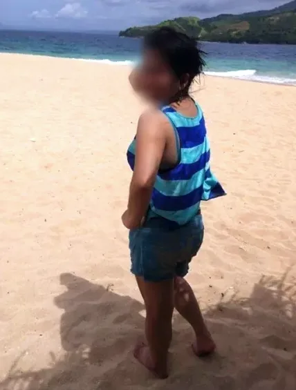 Lara, 36
