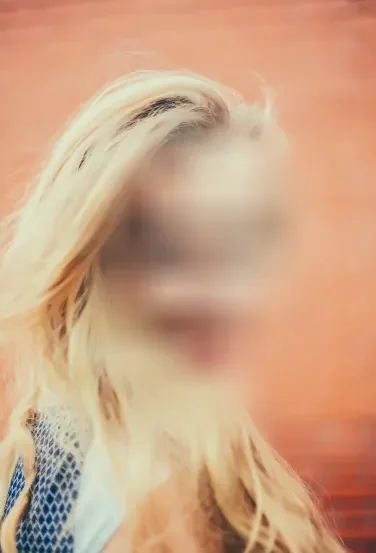 Lucia, 36