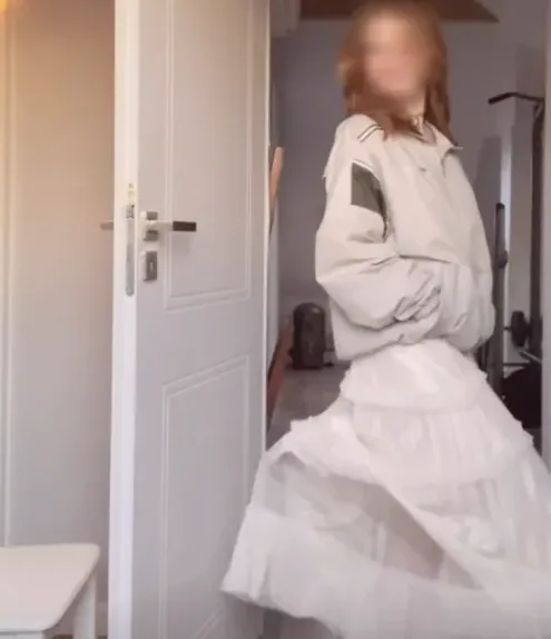 Maike, 20