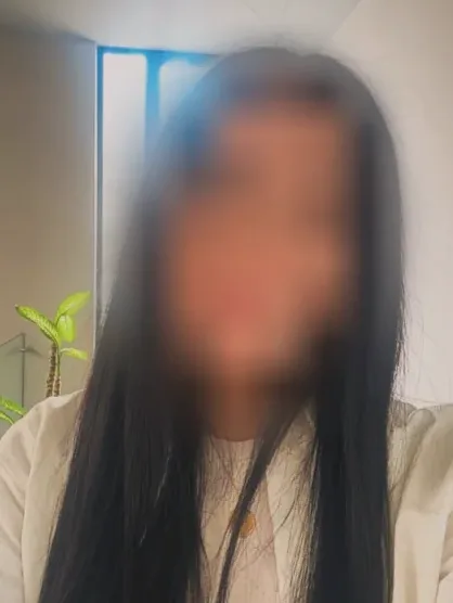 Nadja, 37
