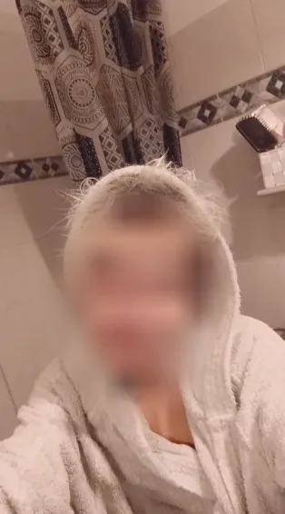 Özlem, 38
