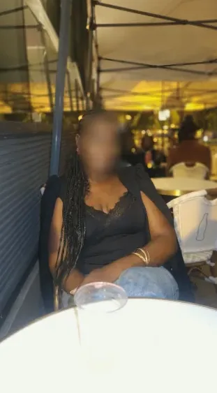 Paula, 34