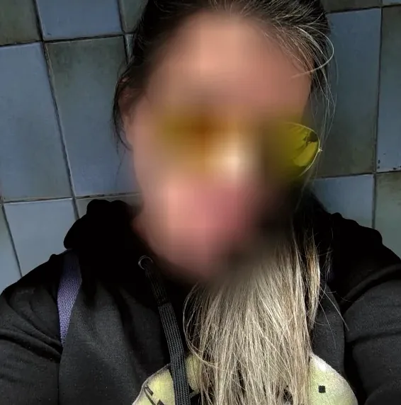 Sophie, 39