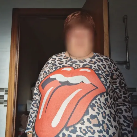 Vivien, 29
